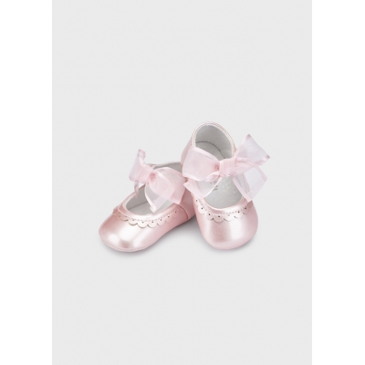 Babyschoentjes roze met strik Mayoral