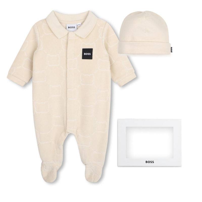 Boss newborn set met mutsje beige